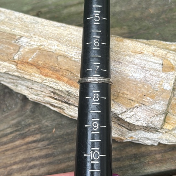 Sterling Silver Flower Ring with Pearl - Picture 3 of 3